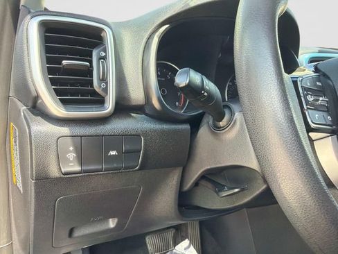 Used 2020 Kia Sportage LX FWD image 30