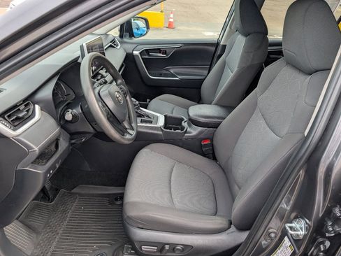 Used 2023 Toyota RAV4 XLE image 2