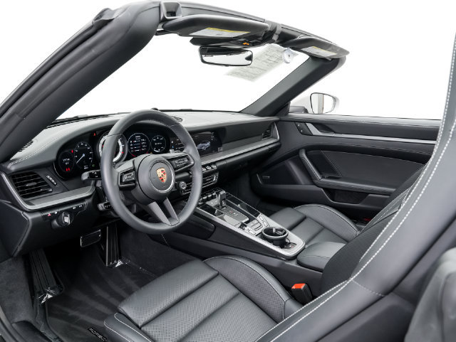 Certified 2024 Porsche 911 Carrera RWD image 4
