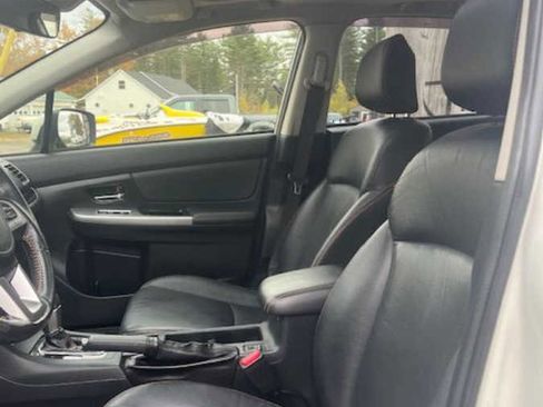 Used 2017 Subaru Crosstrek 2.0i Limited image 13