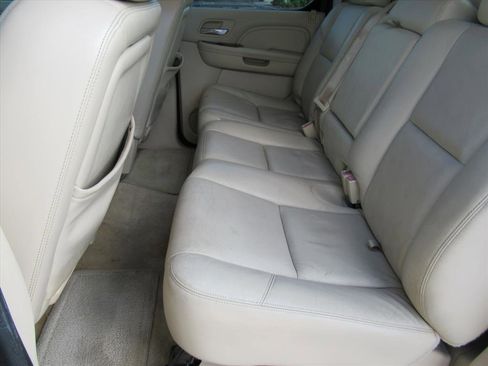 Used 2008 Cadillac Escalade EXT image 28