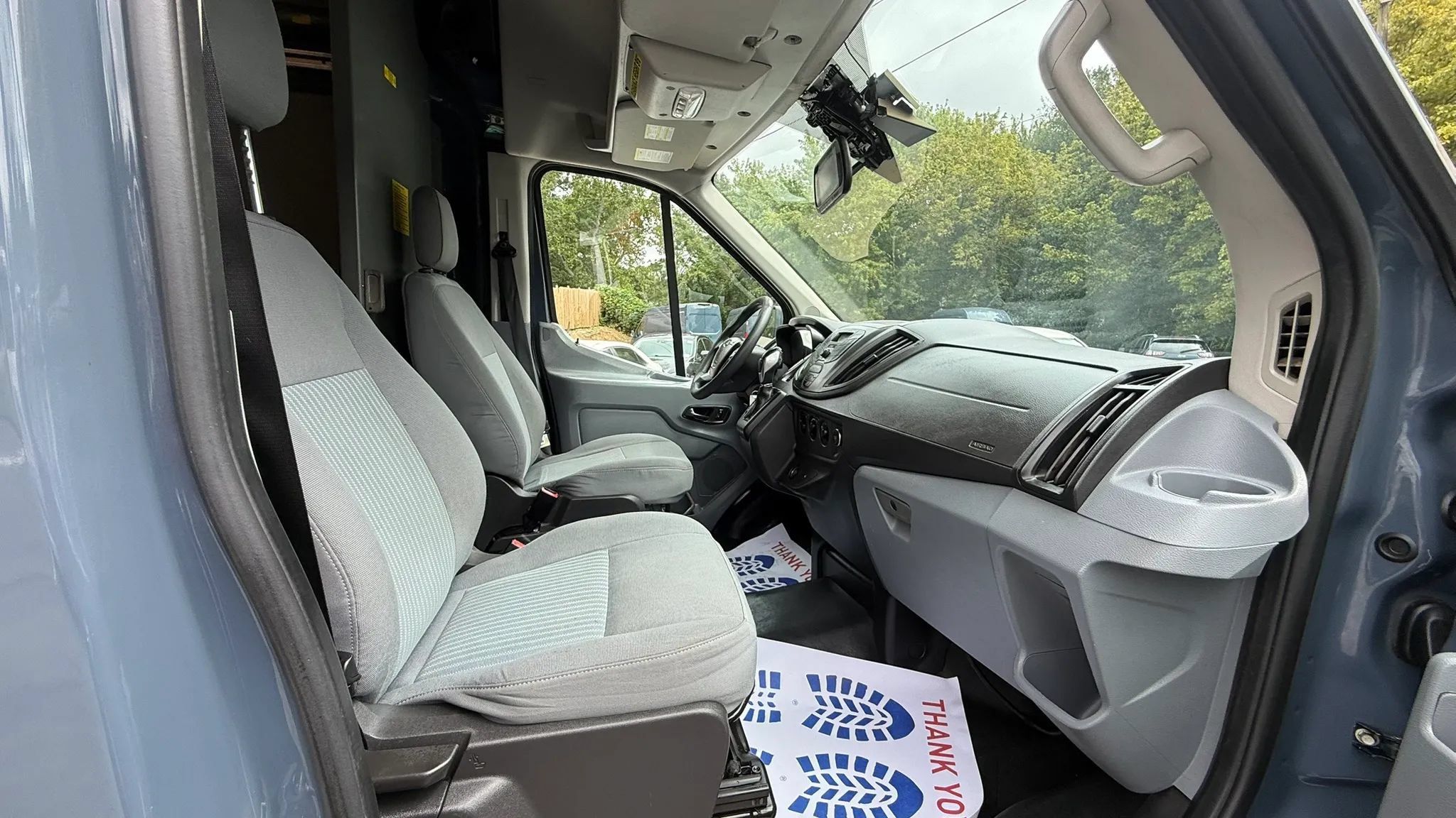 Used 2019 Ford Transit 250 148 High Roof Extended RWD image 9