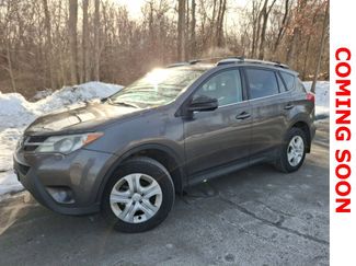 Used 2014 Toyota RAV4 LE video 1