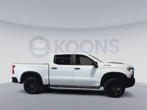 Used 2023 Chevrolet Silverado 1500 ZR2 w/ Technology Package image 12