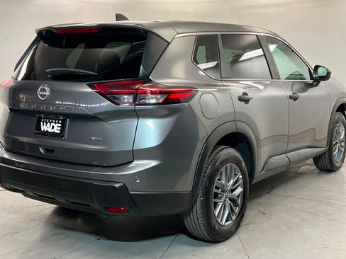 Used 2024 Nissan Rogue S AWD/4WD image 6