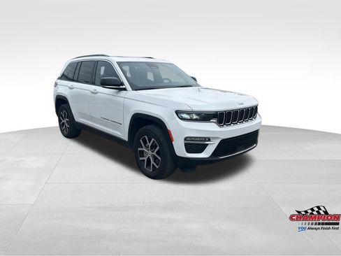 Used 2024 Jeep Grand Cherokee Limited w/ Trailer Tow Package AWD/4WD image 8