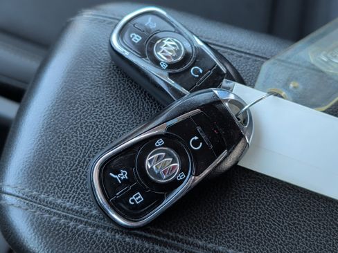 Used 2022 Buick Encore GX Select w/ Sport Touring Package image 30