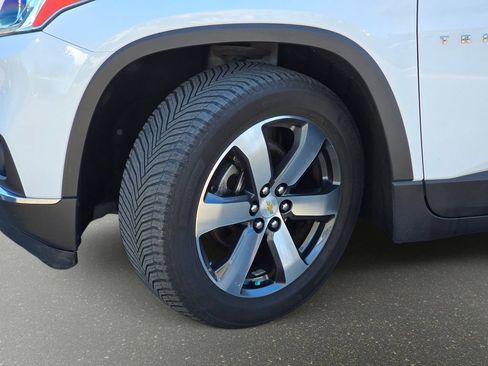 Used 2018 Chevrolet Traverse LT AWD/4WD image 35