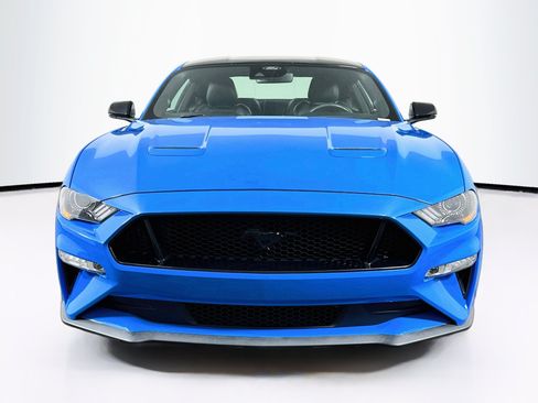 Used 2022 Ford Mustang GT Premium w/ Equipment Group 401A RWD image 2