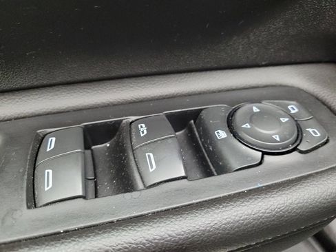 Used 2023 GMC Terrain SLT w/ Infotainment Package II AWD/4WD image 27