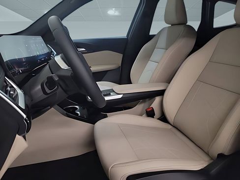 Used 2025 BMW X1 xDrive28i w/ Convenience Package image 7