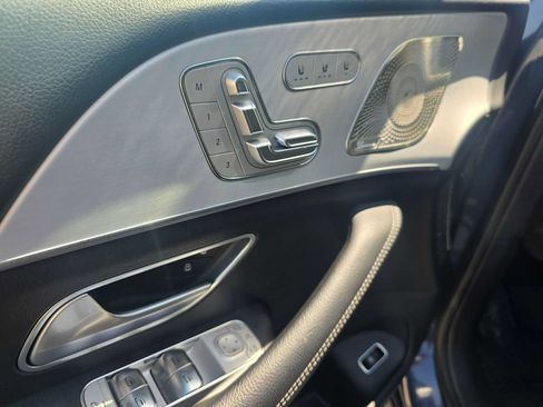 Used 2025 Mercedes-Benz GLS 450 4MATIC image 22