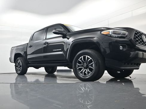 Used 2023 Toyota Tacoma TRD Sport AWD/4WD image 44