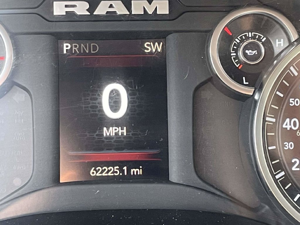 Used 2024 RAM 2500 Big Horn AWD/4WD image 27