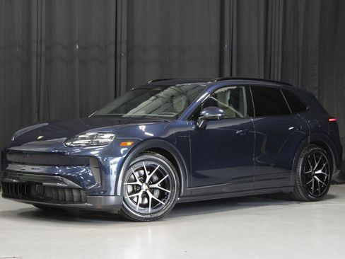 Used 2026 Porsche Cayenne Electric AWD/4WD image 1