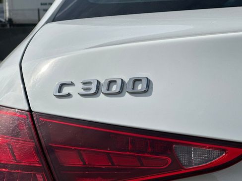 Used 2025 Mercedes-Benz C 300 4MATIC Sedan image 12