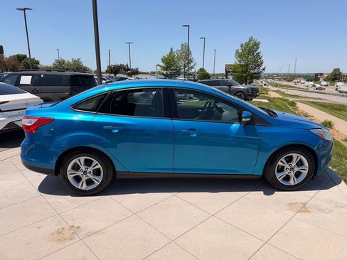Used 2014 Ford Focus SE FWD image 6