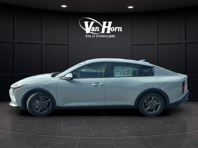 New 2026 Kia K4 FWD image 4