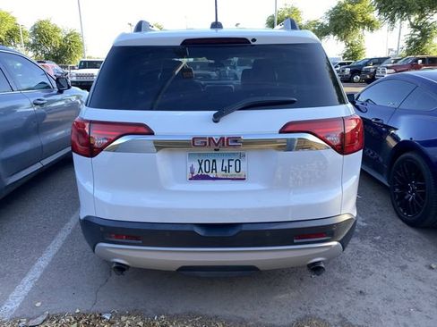 Used 2018 GMC Acadia SLE w/ Driver Alert Package I FWD image 3