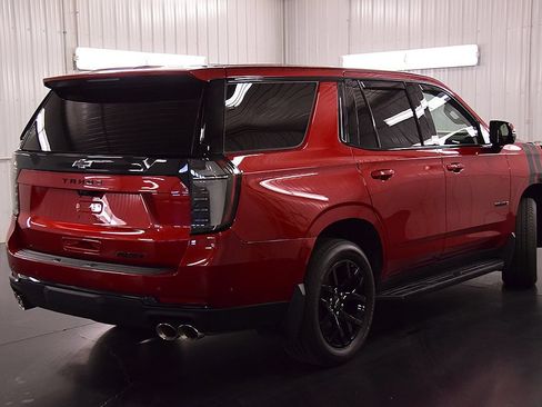 Used 2025 Chevrolet Tahoe RST w/ RST Performance Edition AWD/4WD image 7