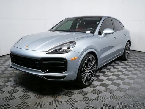 Certified 2022 Porsche Cayenne Turbo image 1