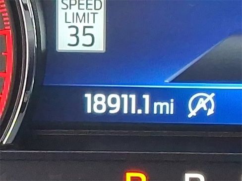 Used 2023 Ford Explorer Limited w/ Limited Technology Package image 21