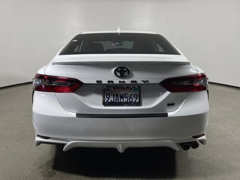 Used 2024 Toyota Camry SE w/ Blackout Package (TMS) FWD image 4