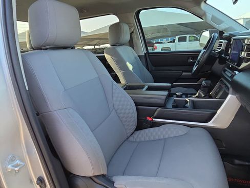 Used 2022 Toyota Tundra SR5 RWD image 18