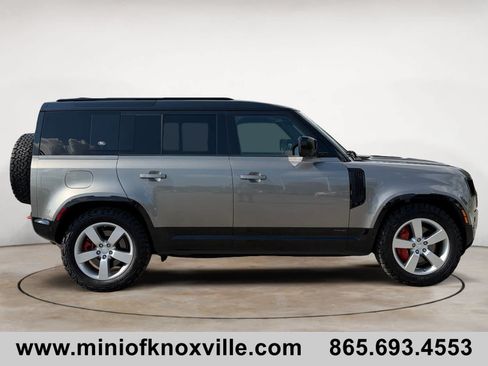 Used 2021 Land Rover Defender 110 X AWD/4WD image 2