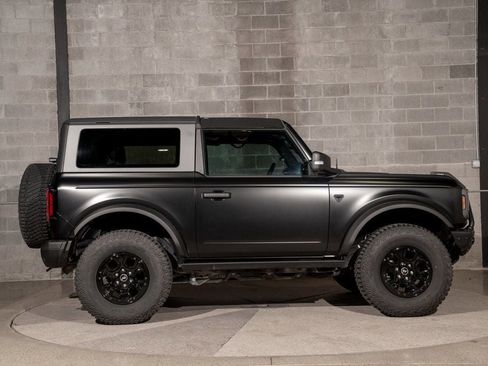Used 2024 Ford Bronco Badlands AWD/4WD image 2