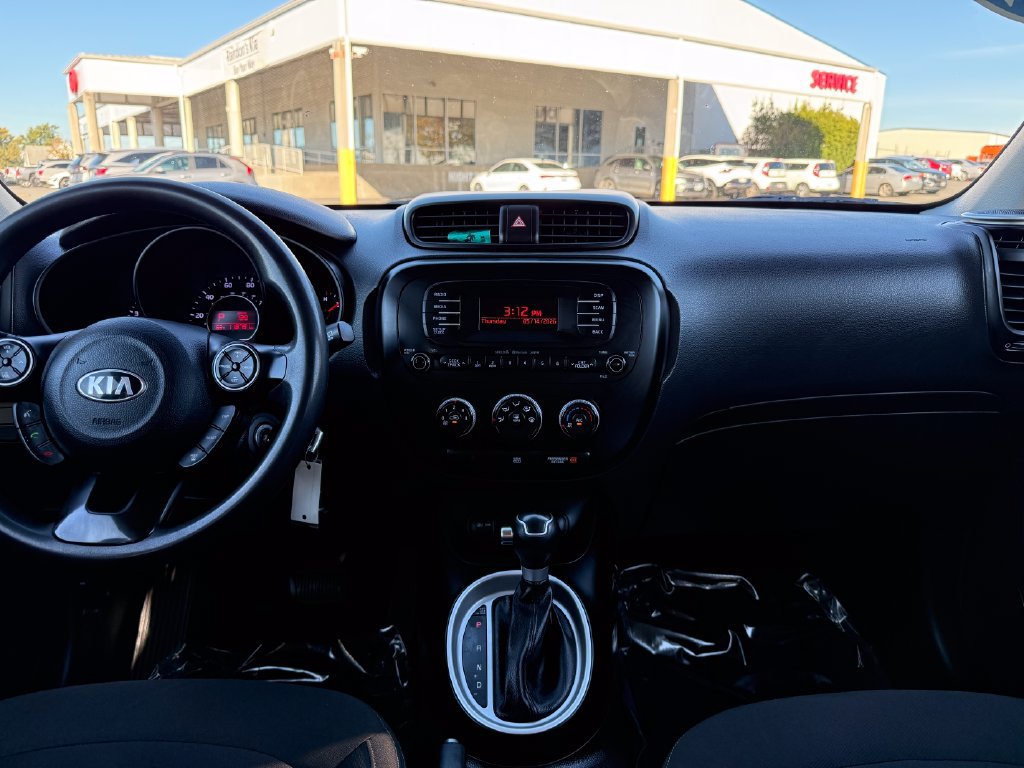 Used 2016 Kia Soul FWD image 22