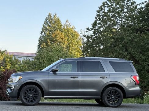 Used 2019 Ford Expedition Limited w/ Equipment Group 301A AWD/4WD image 4
