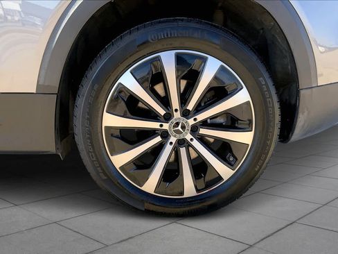 Used 2022 Mercedes-Benz GLB 250 4MATIC image 11