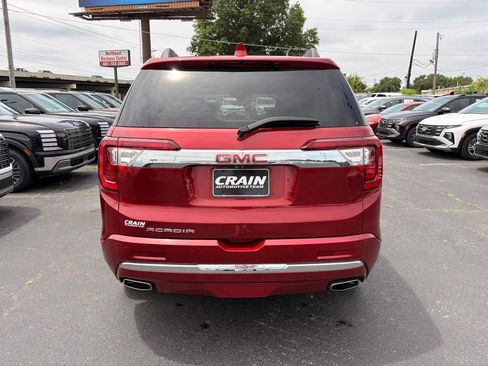 Used 2021 GMC Acadia Denali w/ Denali Technology Package FWD image 6