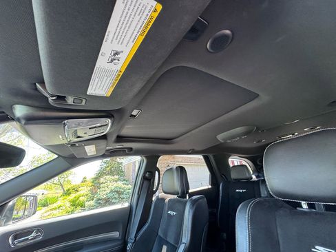 Used 2018 Dodge Durango SRT w/ Technology Group AWD/4WD image 23