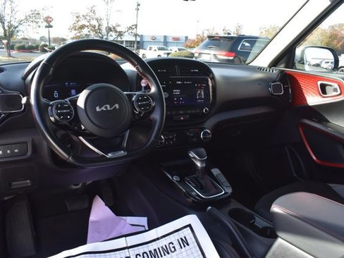 Used 2023 Kia Soul GT-Line image 19