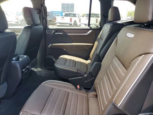 New 2026 GMC Acadia Denali Ultimate FWD image 11