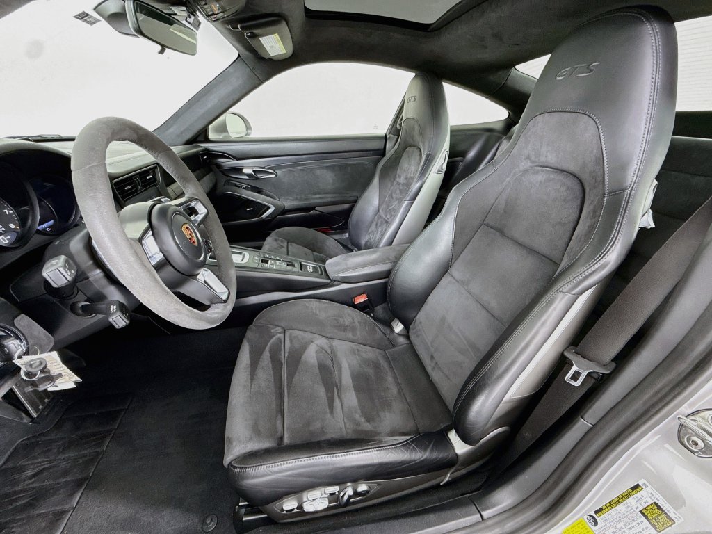 Certified 2019 Porsche 911 Carrera GTS RWD image 5