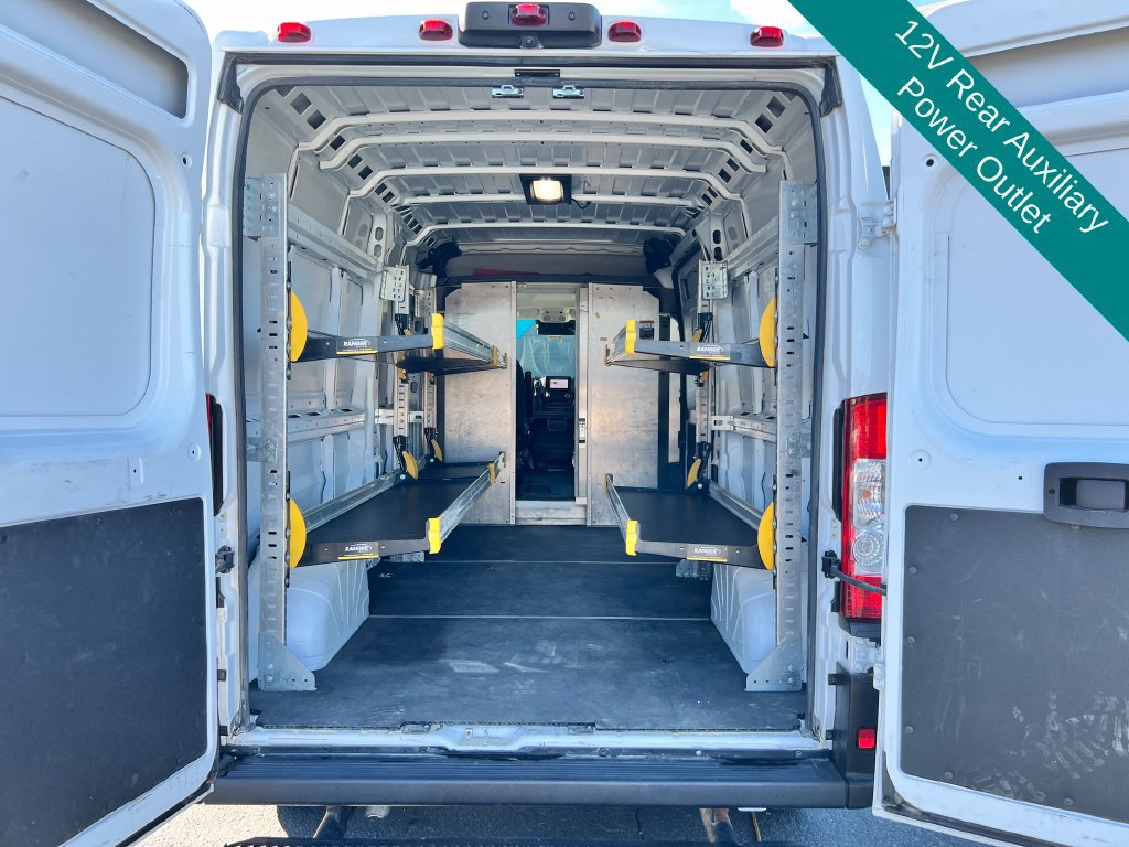 Used 2024 RAM ProMaster 2500 w/ Convenience Group FWD image 17