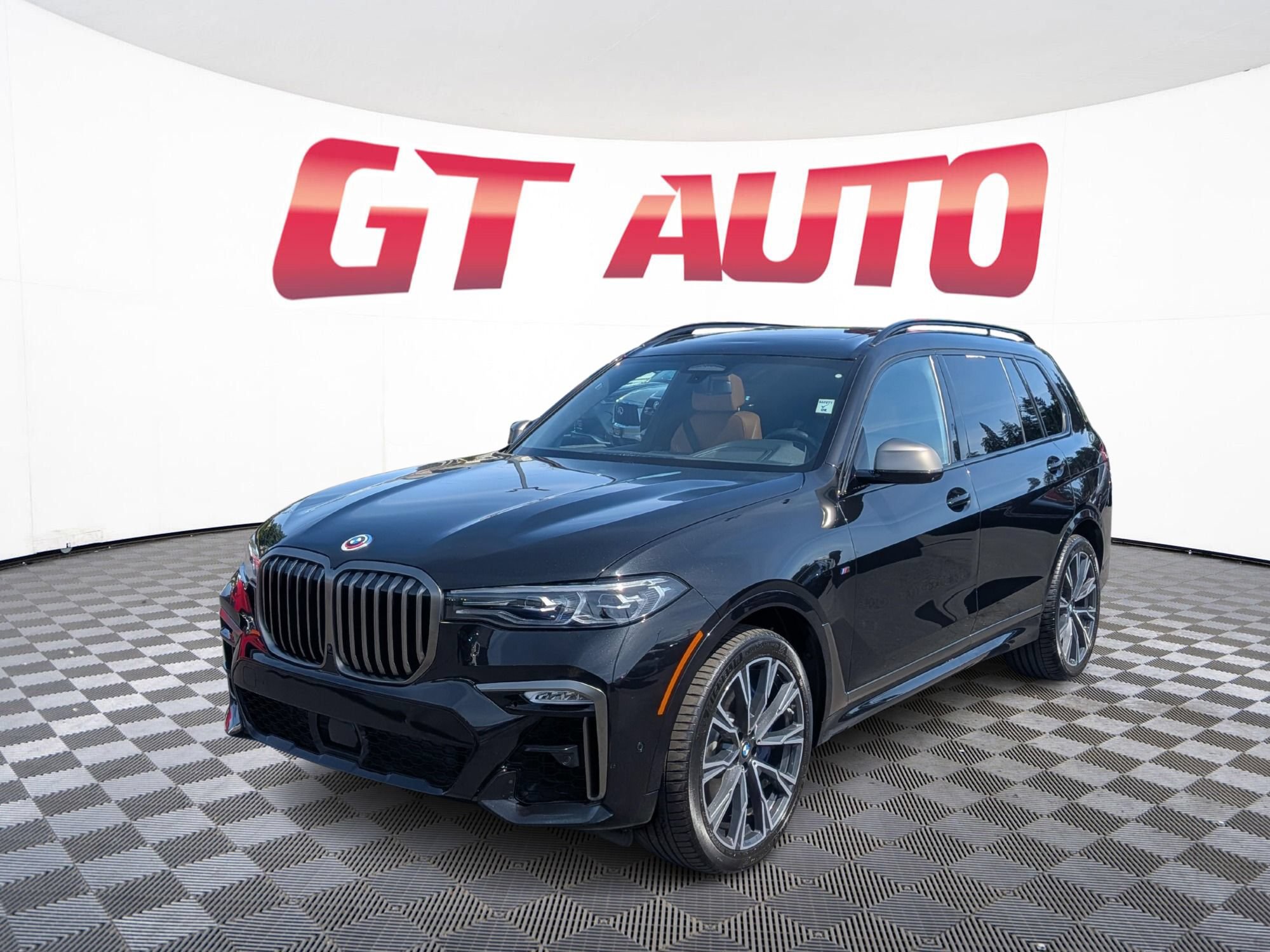 Used 2022 BMW X7 M50i AWD/4WD image 2