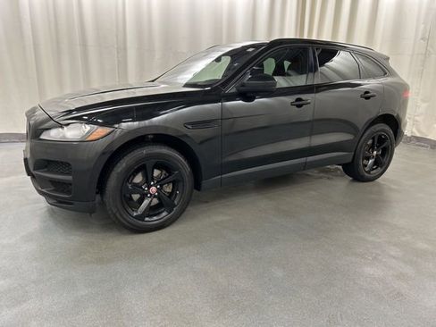 Used 2019 Jaguar F-PACE Premium AWD/4WD image 2