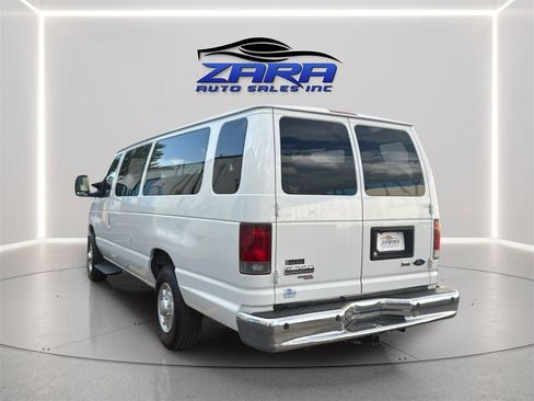 Used 2010 Ford E-350 and Econoline 350 XL RWD image 5