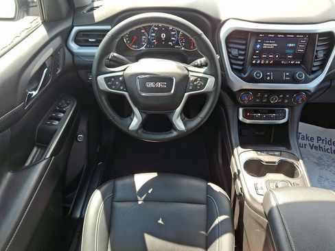 Certified 2023 GMC Acadia SLT w/ Technology Package AWD/4WD image 13