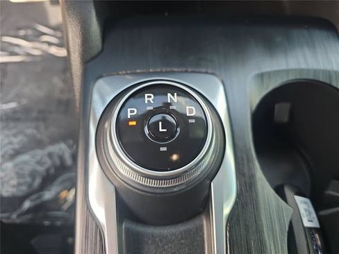 Used 2024 Ford Escape ST-Line w/ Tech Pack #1 FWD image 19