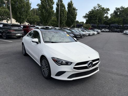 Used 2022 Mercedes-Benz CLA 250 image 8