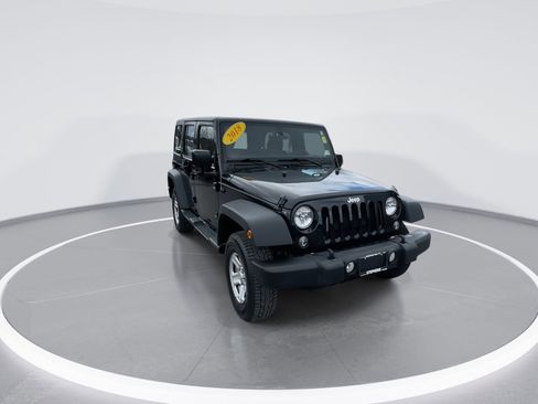 Used 2018 Jeep Wrangler Unlimited Sport image 5