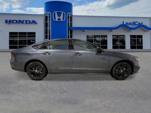 New 2025 Honda Accord SE image 7