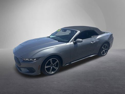 Used 2025 Ford Mustang Premium RWD image 10