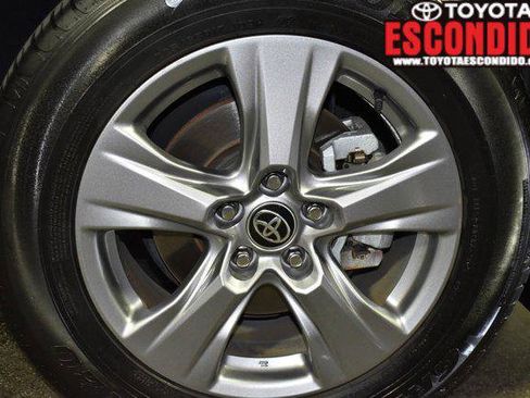 Certified 2022 Toyota RAV4 XLE w/ Convenience Package image 16