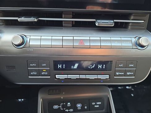 New 2026 Hyundai Kona Limited FWD image 30